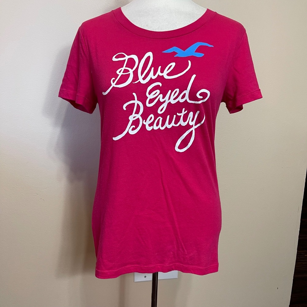 Hollister Blue Eyed Beauty Graphic Tee Pink Short Sleeve Crew Neck Large